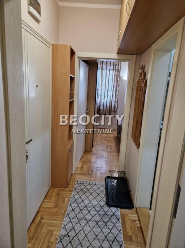 Novi Sad, Sajam, Majevička, 1. 5, 40m2, 450EUR