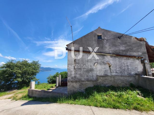 ISTRIA, BRSEČ - Detached house for adaptation with a sea view