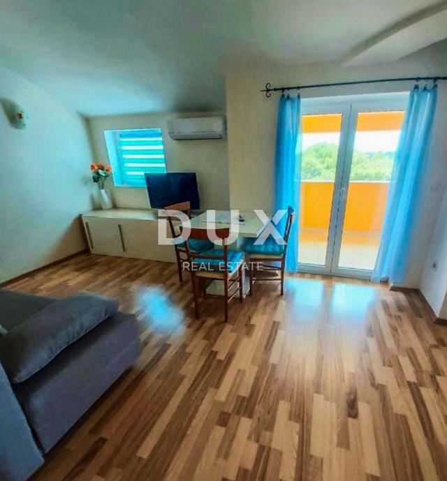 MALI LOŠINJ - Kuća s tri apartmana u mirnom dijelu otoka