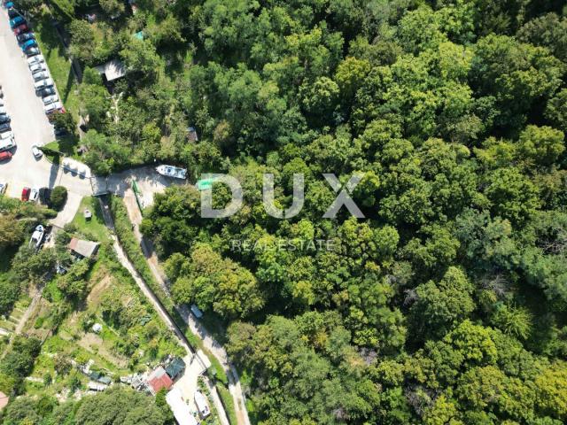 RIJEKA, BAKAR, CENTER - building plot in the very center of the city of Bakar 2,600 m2 with a sea vi