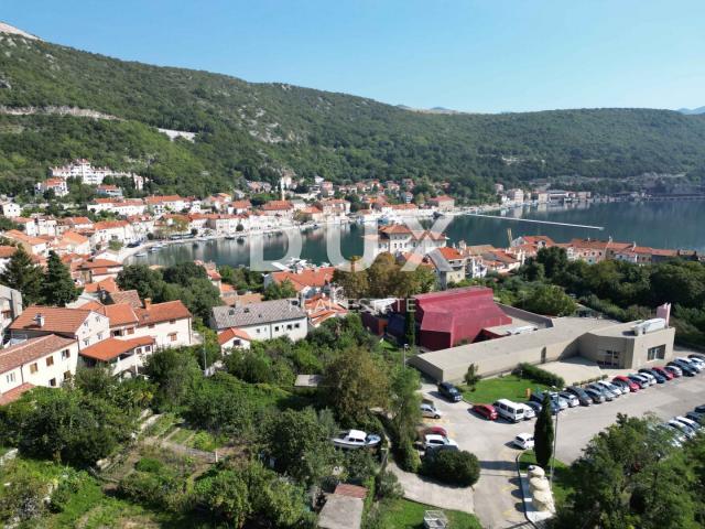 RIJEKA, BAKAR, CENTER - building plot in the very center of the city of Bakar 2,600 m2 with a sea vi