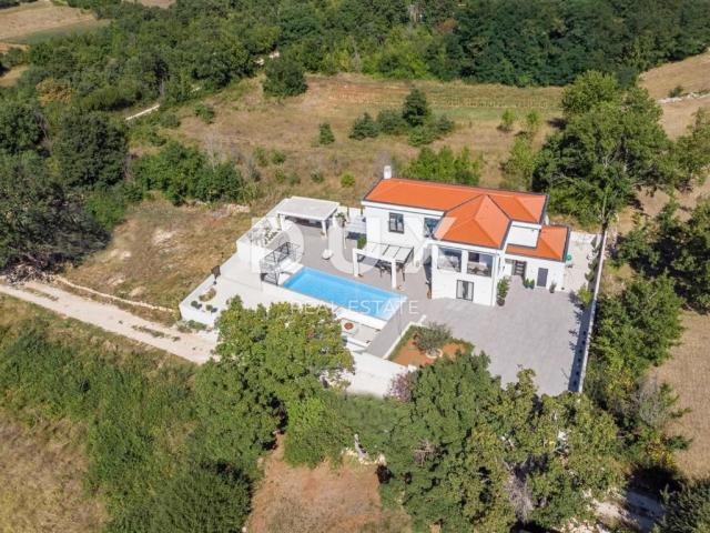 ISTRIA, KANFANAR - Luxury house in a quiet location