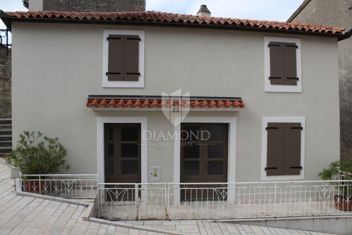 Pican, a house in the old town center