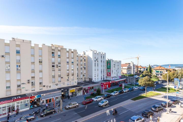 Split, Poljička cesta, trosoban stan na odličnoj lokaciji