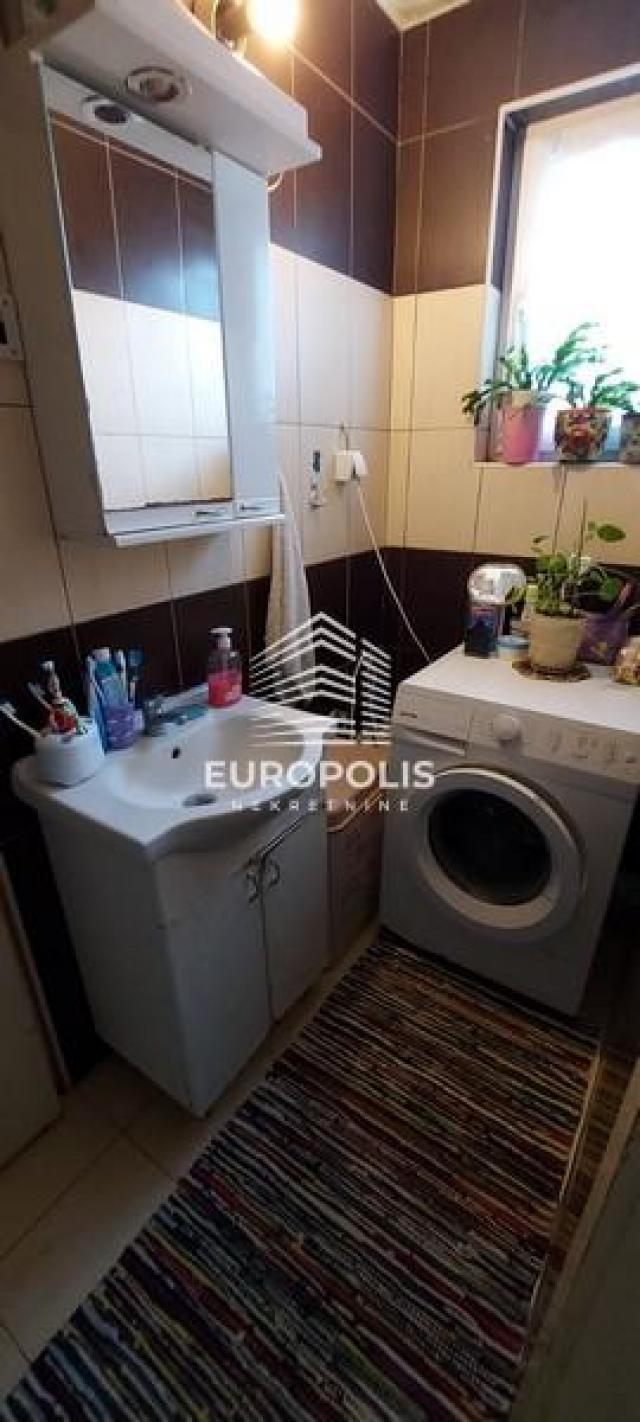 Mladenovac-Selters Banja-2 kuće na placu od 8 ari ID#6400