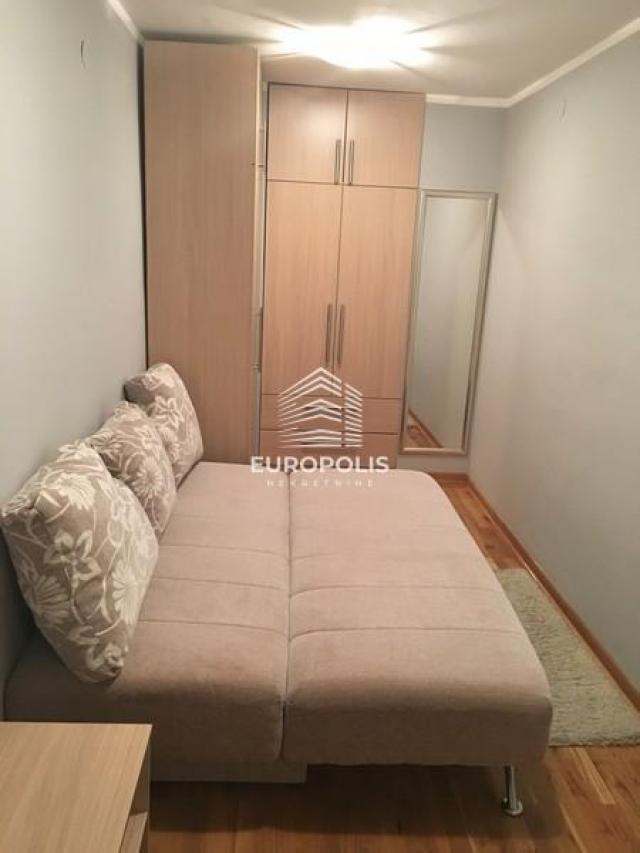 Bulevar Mihajla Pupina, renoviran, namešten, 1. 5, 41m2 ID#6401