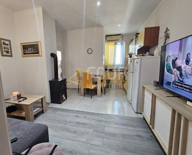 Rijeka, Turnić, 33. 45m2, 1skl, pogled na more