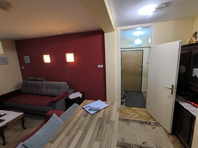 NOVI SAD - BULEVAR - 63. 00 m2