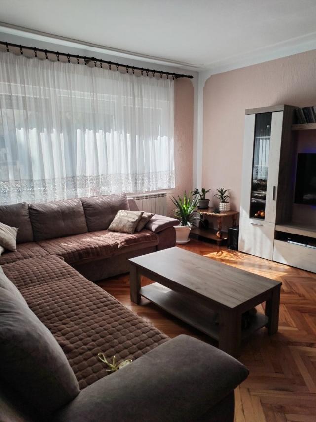 SOMBOR - Kuća 176 m2 na parceli od 362 m2