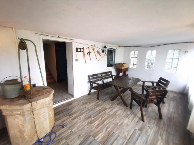 Vrbnik, semi-detached house for partial renovation! ID 598