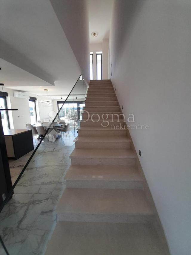 House Banjol, Rab, 224m2