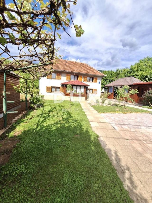 OTOČAC, SINAC - Steinhaus mit großem Garten