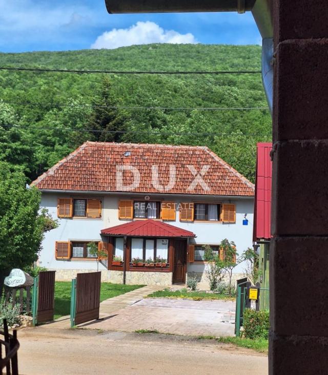 OTOČAC, SINAC - Steinhaus mit großem Garten