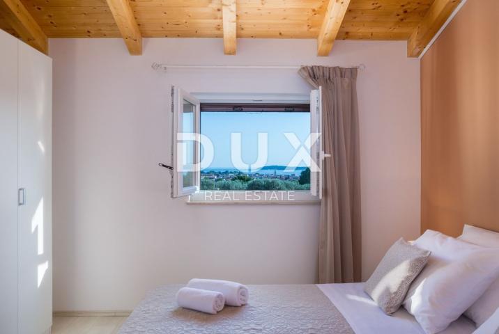 ISTRIA, FAŽANA - A beautiful secluded villa with a panoramic view of the sea!