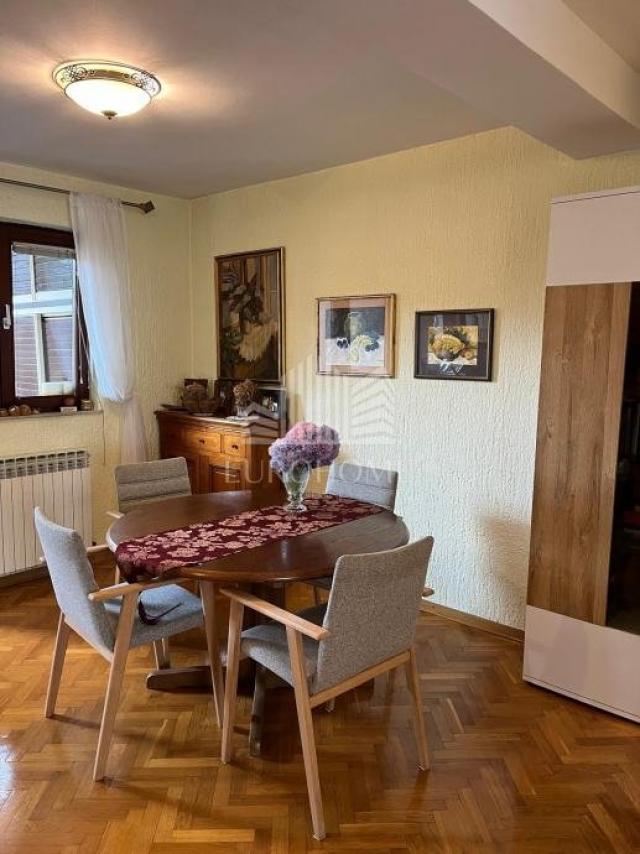 Flat Voltino, Trešnjevka - Sjever, 62m2