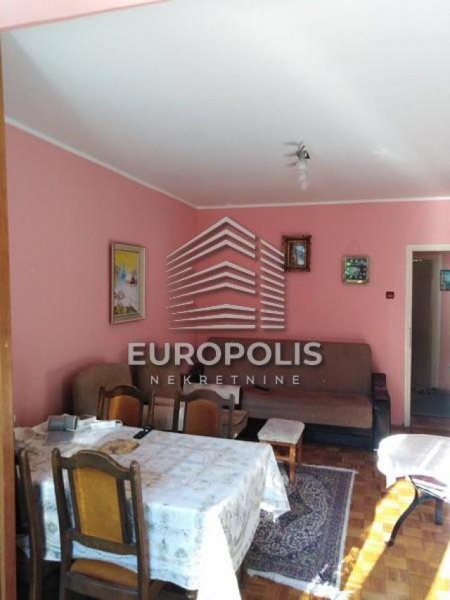 Zemun Polje, Marka Milanovića, 52m2, 2. 5 ID#6410