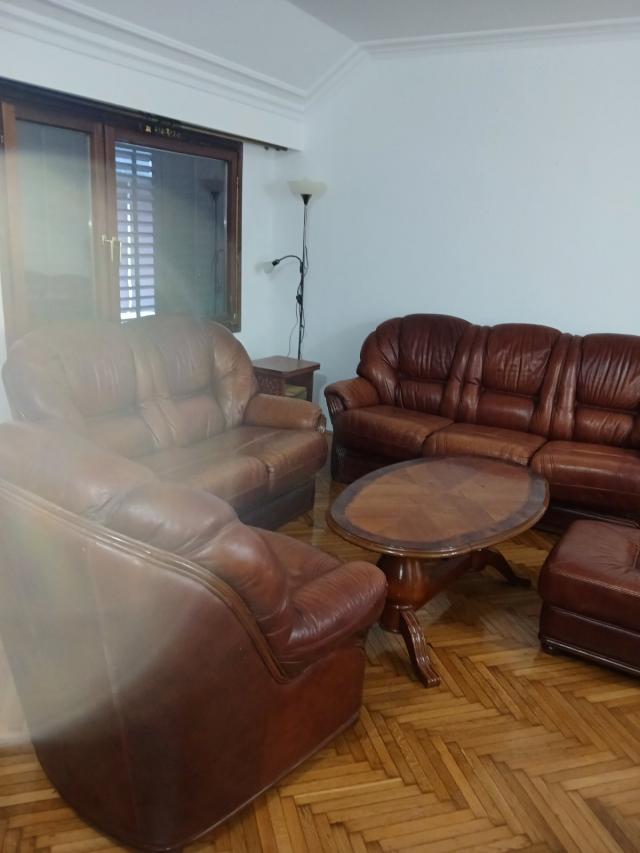 SAVSKI VENAC DEDINJE 85m2 , 2T , 1500e