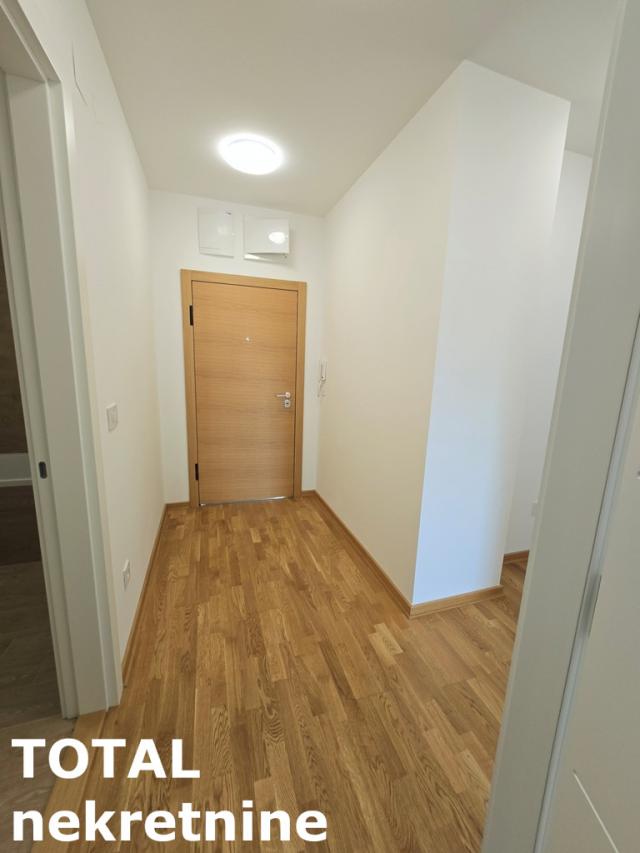 2. 5 Dvoiposoban stan NOVI SAD, 180770€