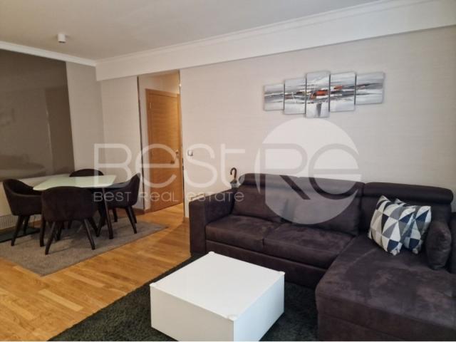 Luxury apartment in the vicinity of St Sava Temple, costs included in the price