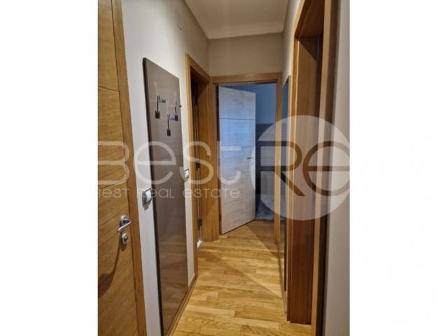 Luxury apartment in the vicinity of St Sava Temple, costs included in the price