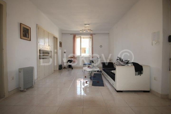 Split, Bačvice trosoban 79 m2 + 2 balkona 10 m2, 50 m od mora