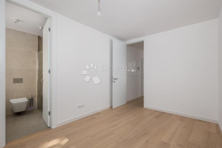 Wohnung Opatija - Centar, Opatija, 109,73m2