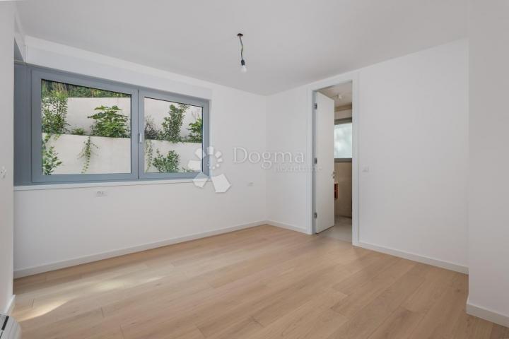 Wohnung Opatija - Centar, Opatija, 109,73m2