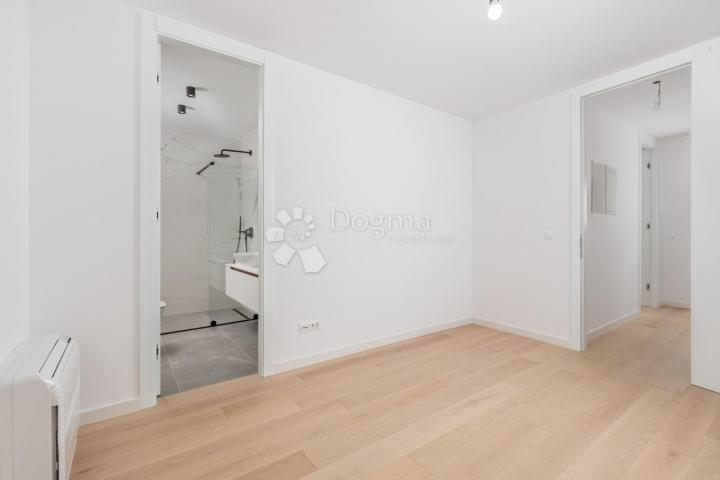 Wohnung Opatija - Centar, Opatija, 107,41m2