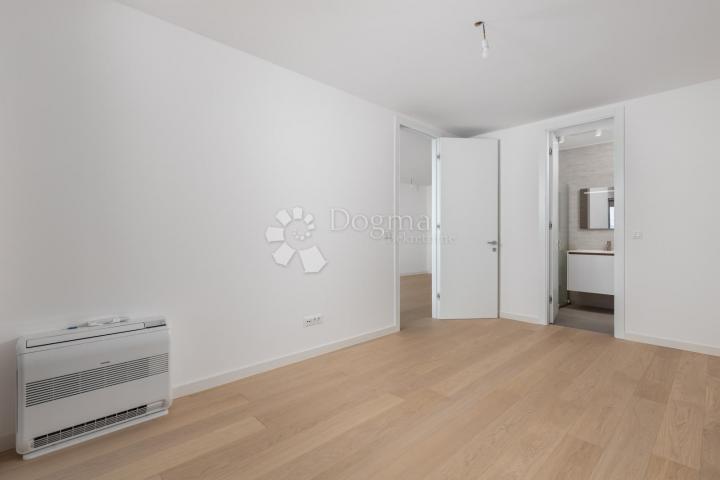 Flat Opatija - Centar, Opatija, 95,22m2