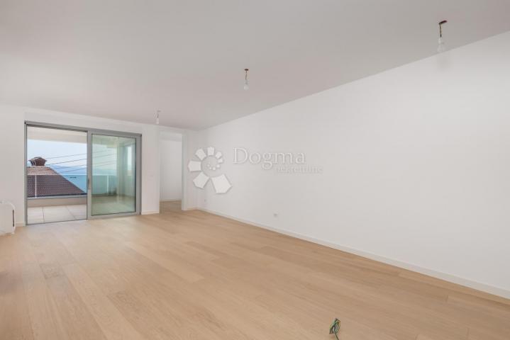 Flat Opatija - Centar, Opatija, 95,22m2