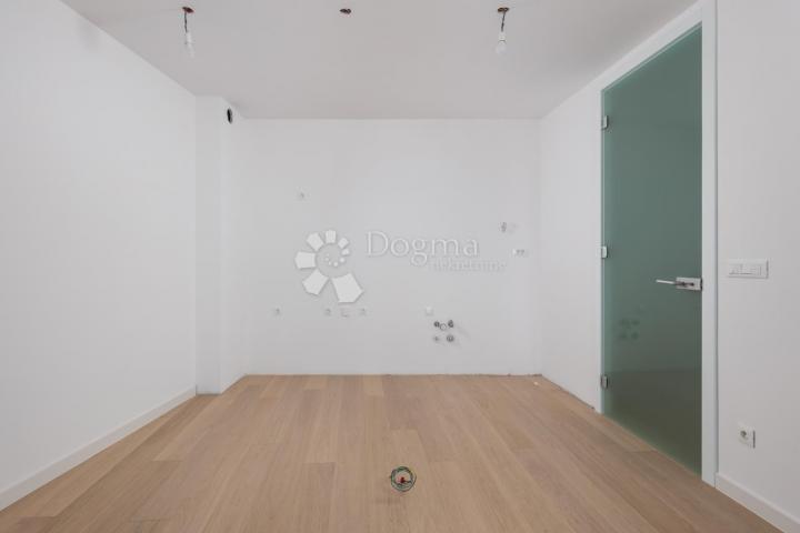 Flat Opatija - Centar, Opatija, 95,22m2