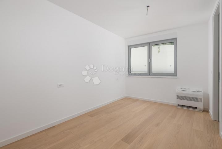 Wohnung Opatija - Centar, Opatija, 108,97m2