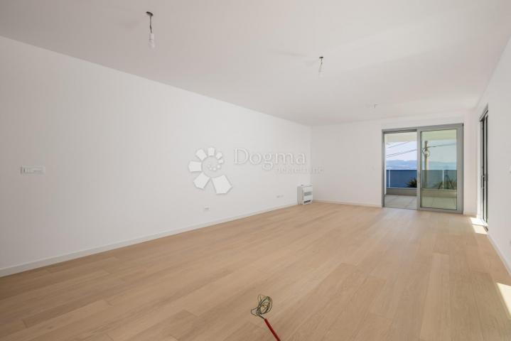 Wohnung Opatija - Centar, Opatija, 108,97m2