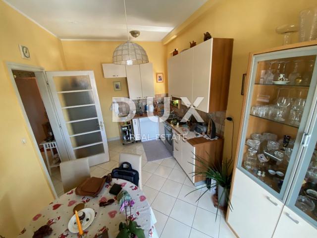 RIJEKA, ŠKURINJE - Wohnung 100 m2 mit Meerblick, 3 Schlafzimmer + Badezimmer, 2 Balkone! GELEGENHEIT