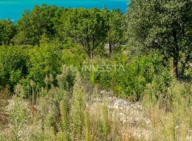 Building land with a spectacular sea view