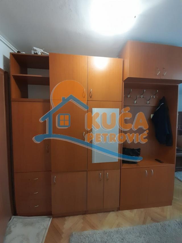 Izdaje se stan kod Delta Planeta, jednoiposoban, 40m2, 280e