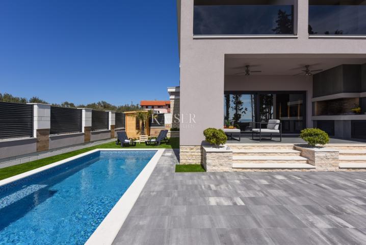 Zadar, Privlak Villa Mia – Luxus und Komfort am Meer