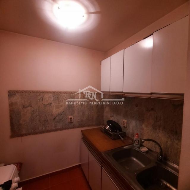 Kneževac, Prvoboraca, 33, 81m2, lođa ID#1404