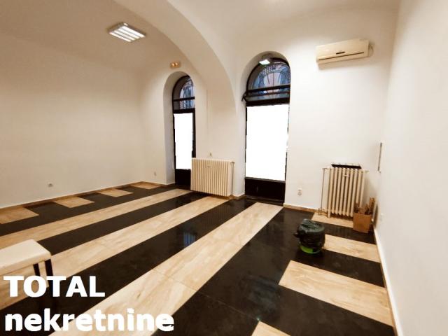 LOKAL NOVI SAD, 3600€