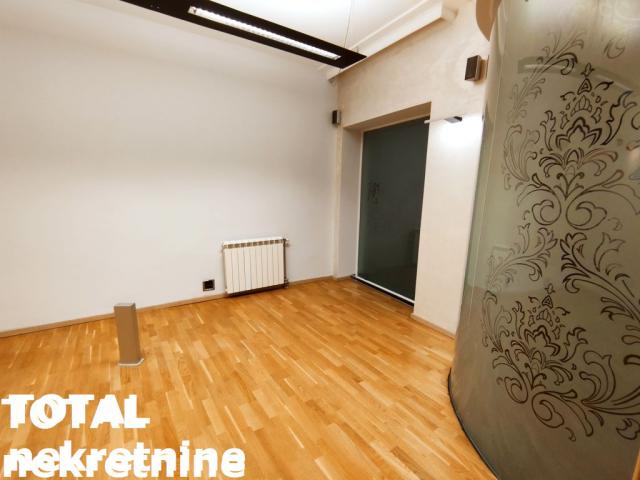 LOKAL NOVI SAD, 3600€