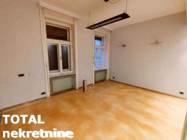 LOKAL NOVI SAD, 3600€