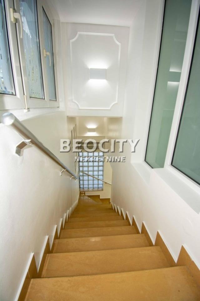 Zemun, Meandri, Zagorska , 5. 0, 400m2, 2500EUR