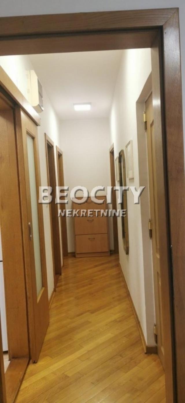 Vračar, Čubura, Nikolaja Hartviga, 3. 0, 70m2, 900EUR