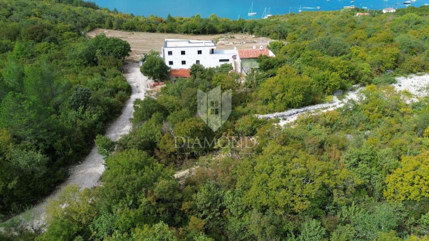 Land Labin, 924m2