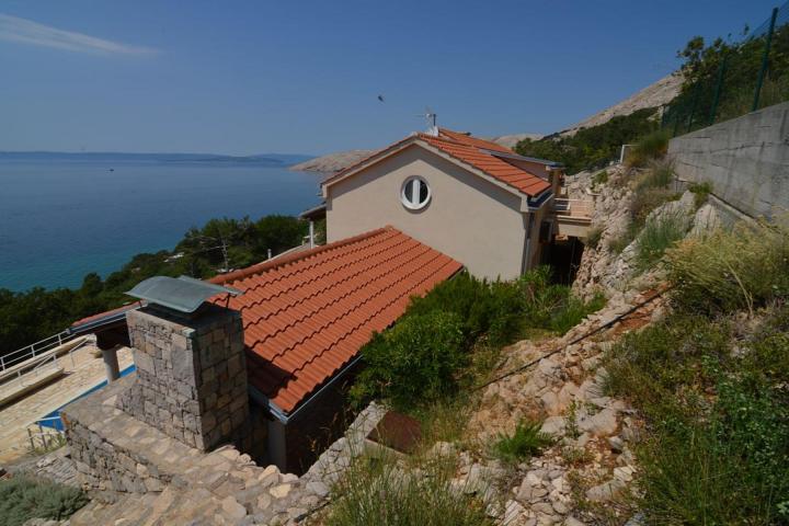 Krk, Stara Baška, ekskluzivna vila u stijeni NKP 450 m2, panoramski pogled na more