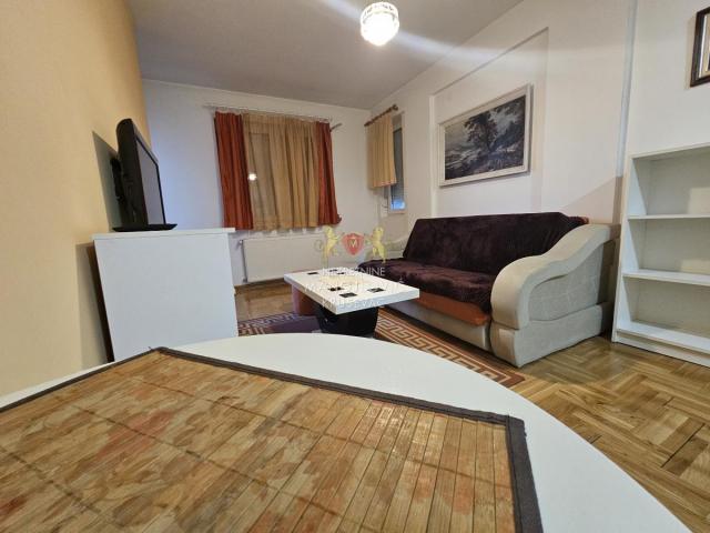 Izdavanje, Stan, 47m2 , Centar