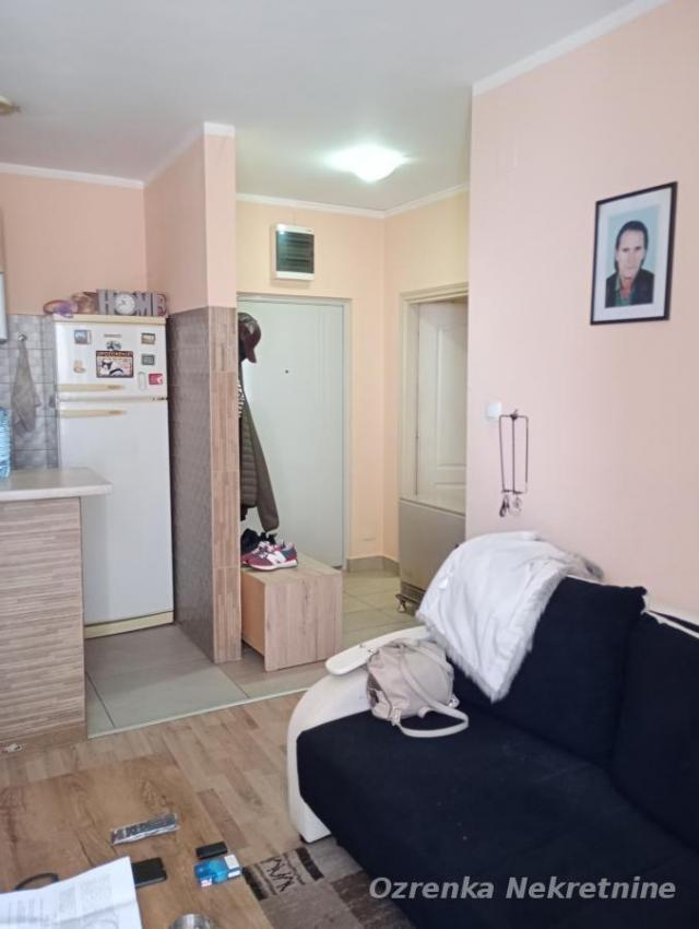 Novobeogradskih graditelja 37m2