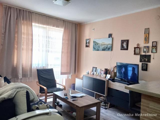 Novobeogradskih graditelja 37m2