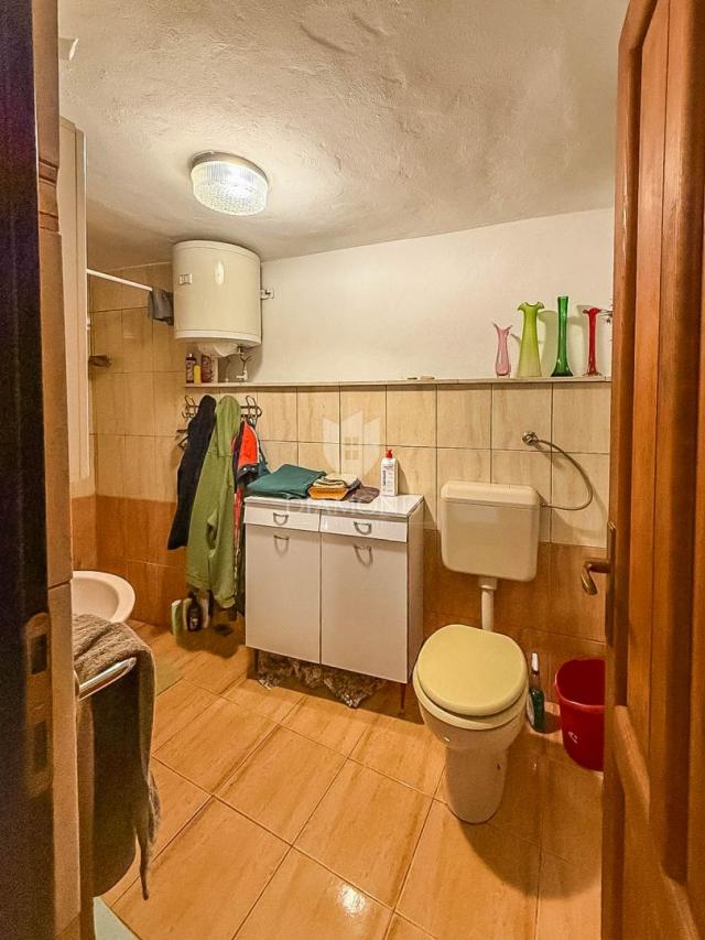 Kuća Oprtalj, 90m2