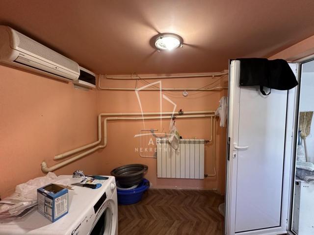 Kuća, Zemun , Prizrenska , mereno 60m2 ID#9083